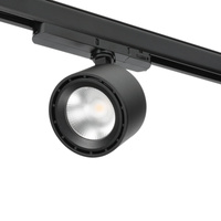 LED reflektor 10W 900lm 3000K Warm 60° Black CRI90 Moss Kobi