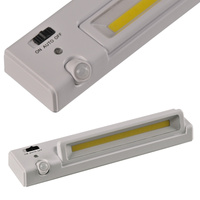 LED svítidlo na nábytek pod skříňku se senzorem pohybu 110 lm pohyblivé samolepicí baterie bílé GOLDLUX (Polux)