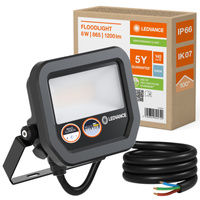 LED reflektor 8W 1200lm 6500K IP66 černý LEDVANCE reflektor