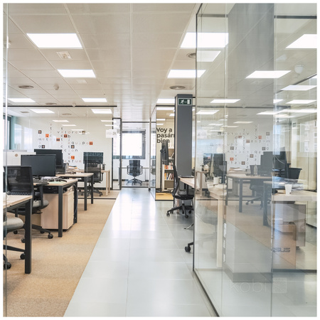 Povrchový panel LED 36W 4320lm 4000K 120° neutrální kazetová bílá 60x60cm Nelio Kobi