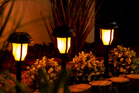 Solární zahradní lampa LED Driving Torch 40cm IP44 Dusk Sensor