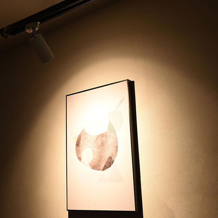 Stropní svítidlo ERIS SPOT. reflektor. halogenová žárovka GU10. černá a zlatá