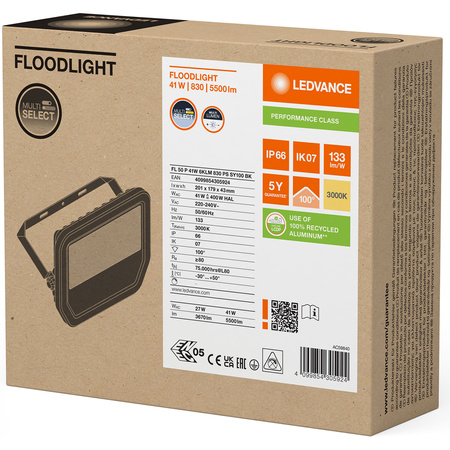 LED reflektor 41W 5500lm 3000K IP66 černý LEDVANCE reflektor