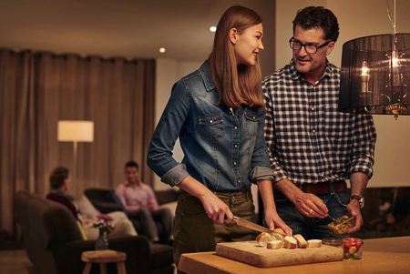 Žárovka LED Plamínek BA35, E14 7W 770lm 4000K Neutralní bílá 360° Filament LUMILED