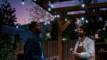 Venkovní zahradní girlanda 21 m IP65 30LED RGB SMART Smart Bluetooth ZigBee Bílá a barevná Ambiance Festavia Philips HUE