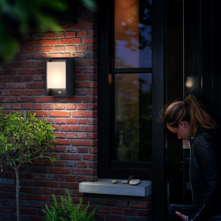 Zahradní nástěnná lampa LED ARBOUR 3,8W Senzor pohybu 2700K teplá bílá IP44 Antracit PHILIPS