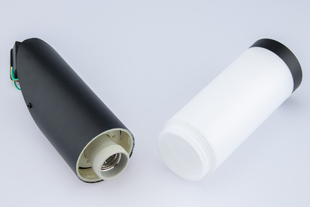 Zahradní nástěnná lampa E27 Elevation. ÚHLOVÝ SLOUP. Černá trubice