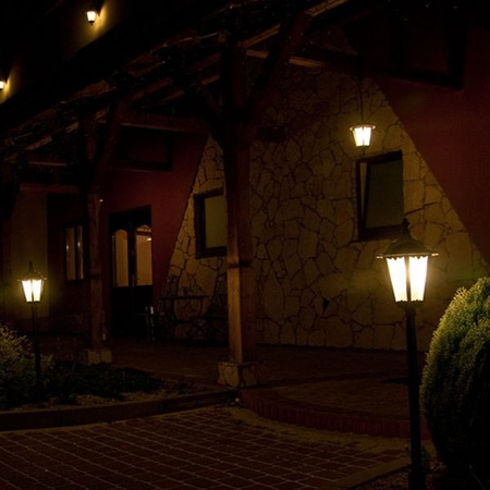 Venkovní závěsná LED zahradní lampa Retro Classic K 1018/1/D E27 Su-Ma