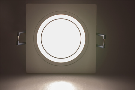 Halogenová Podhledové svítidlo GU10, IP44 Stálá Čtvercová Bílá CLARO LUMILED