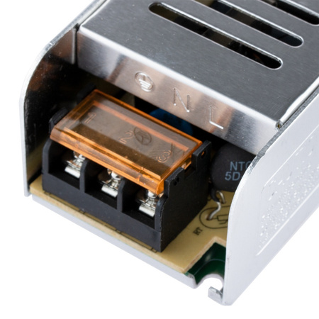 Modulární zdroj konstantního napětí 100W 8.33A 12V DC PFC SLIM LED