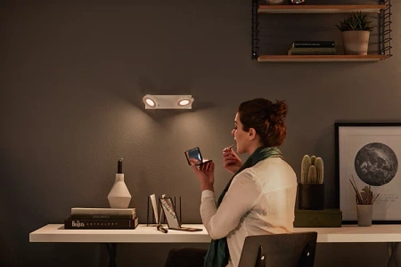 LED stropní svítidlo 2x 4,5W 2700K stmívatelné CLOCKWORK Moving White PHILIPS