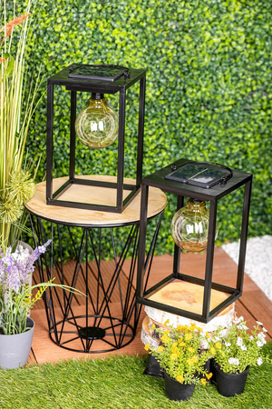 LED solární lampa Venkovní zahradní stojací závěsná lucerna 3000K IP44 26cm soumrakový senzor