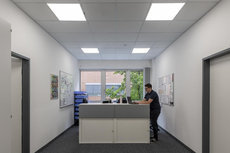 LED panel Stropní svítidlo 33W 4320lm 3000K Warm Surface mounted Flush mounted White 60x60cm Comfort Ledvance