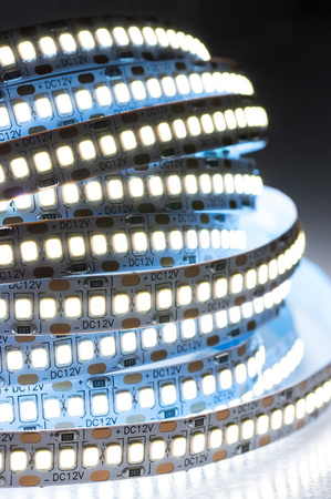 LED pásek 12V, 120W 1200LED 2835 Studená bílá 10mm 5m LUMILED