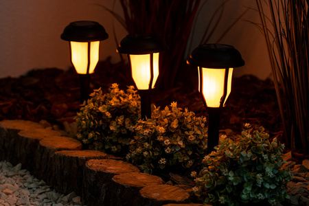 Solární zahradní lampa LED Driving Torch 40cm IP44 Dusk Sensor