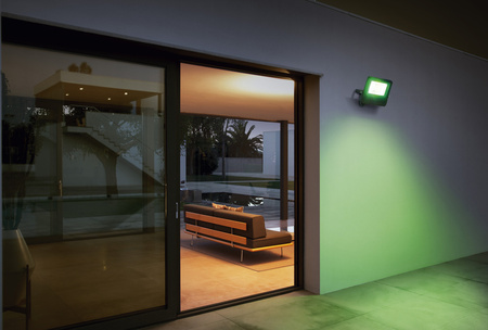 Reflektor LED 30W 2190lm RGB+W IP65 černý Ledvance Smart+ WiFi Flood