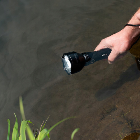 LED taktická svítilna Výkonná dobíjecí USB-C 20W 1900lm IPX6 VAYOX