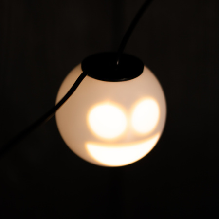 Vánoční girlanda 8x LED bateriový. dekorativní. sněhuláci. duchové. 4.33 m. hrací. bílá + USB C