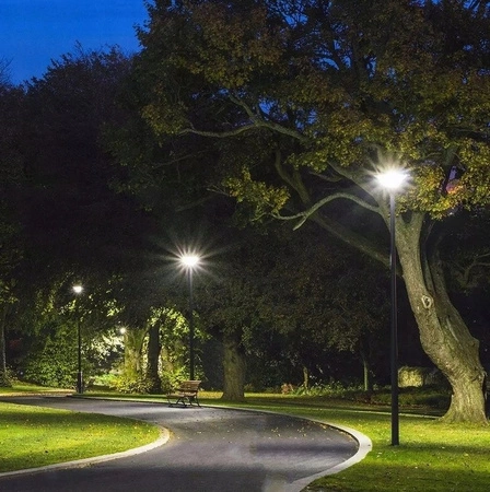 Solární Reflektor Lampa 50x LED 100W 2500lm 5000K IP65 VIDEX Twilight Sensor s dálkovým ovládáním