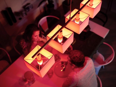 LED svíčka E14 B39 5,3W CCT RGB PHILIPS HUE White & COLOR Ambiance Bluetooth Zigbee žárovka