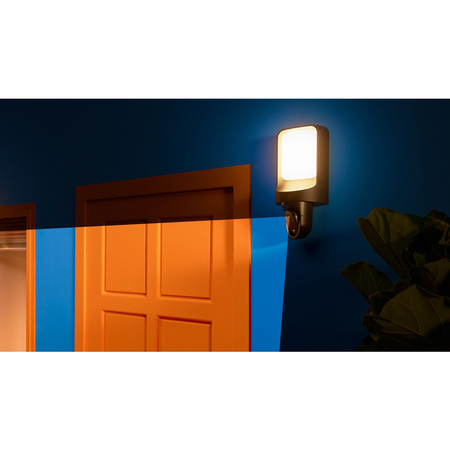 Venkovní nástěnná LED lampa s kamerou 37,5 cm RGB SMART WiFi WiZ