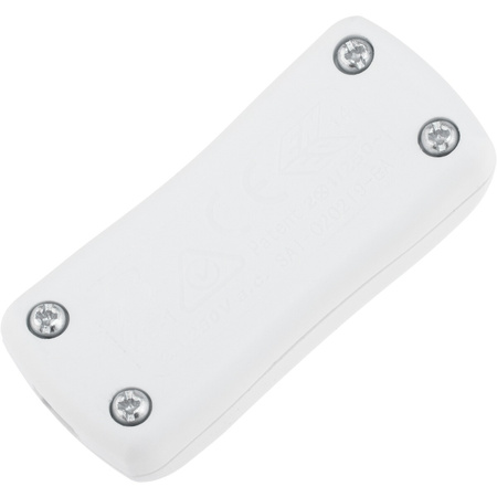 Kolébkový vypínač na bílém krouceném kabelu