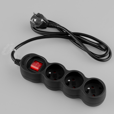 Síťový prodlužovací kabel Uzemněný napájecí pásek 3 zásuvky 1,5 m Vypínač Černý kabel Lendo Lumiled