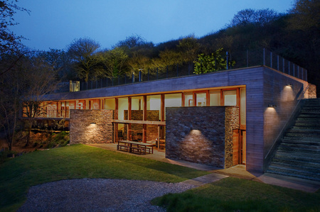 ENDURA Solární nástěnné svítidlo se senzorem 6W 4000K LEDVANCE