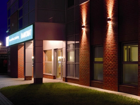 Venkovní svítidlo nástěnné svítidlo nahoru a dolů LED HANA čtvercová 2x GU10 černá IP54