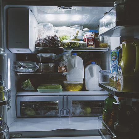 LED žárovka E14 BALL 1.7W = 15W 150lm Teplá bílá 2700K 240° - lednice. mrazák