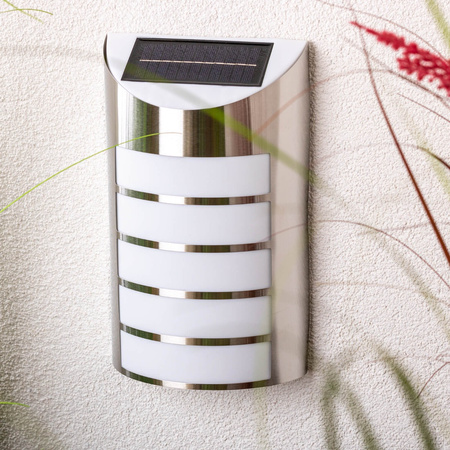 Zahradní LED solární fasádní svítidlo SAFFO chrom/bílá 6000K Studená bílá GOLDLUX (Polux)