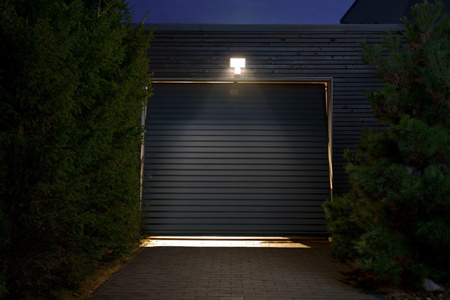 LED reflektor 15W 4000K IP55 White s detektorem pohybu LEDVANCE Floodlight Endura Pro