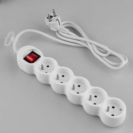 Síťový prodlužovací kabel uzemněný napájecí pásek 5 zásuvek 1,5 m vypínač bílý kabel Lendo Lumiled