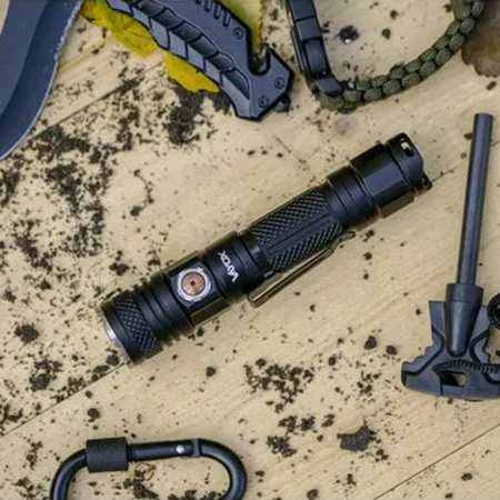 Taktická ruční svítilna LED Power IP44 10W 1200lm Professional VAYOX