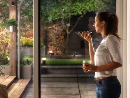 Zahradní reflektor Philips HUE LILY 8W 17415/30/P7 8718696167977