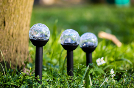 LED solární zahradní lampa Drive 5500-6000K IP44 33cm soumrakový senzor