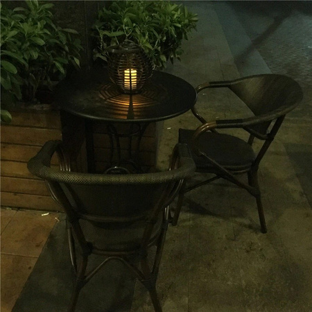 LED solární zahradní lampa. závěsná LAMPA. černá. oválná. efekt plamene