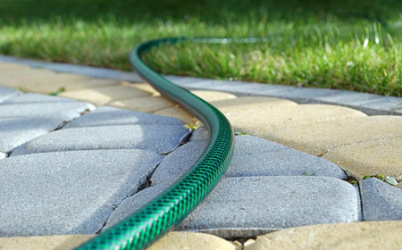 Zahradní hadice na vodu 3 vrstvy s opletem 1/2" 50m ECONOMIC CELLFAST Strong