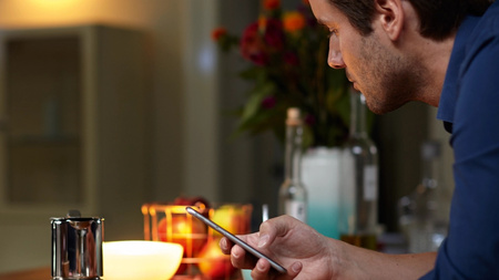 GO PORTBALE LED stolní lampa bílá EU/UK 6W CCT RGB PHILIPS HUE Bluetooth Zigbee