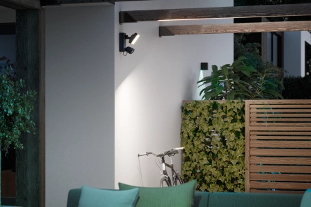 LED reflektor 30,5 W 2250 lm IP44 bílý a barevný Ambiance RGB + TW černý s venkovní kamerou IP 1080p Full HD CMOS Smart SMART Zigbee Bezpečný reflektor Kamera Philips HUE