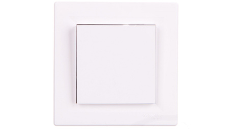 Asfora Single SCHUKO zásuvka w/u 2P+Z s klapkou. bílá EPH3100121
