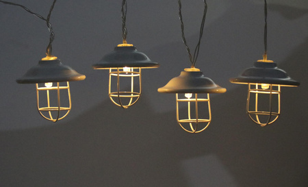 LED zahradní girlanda na baterie 2.1 m. napájená 2xAA bateriemi LOFT GOLDLUX (Polux)