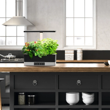 Vnitřní osvětlení LEDVANCE 24W 3600K podporující růst rostlin