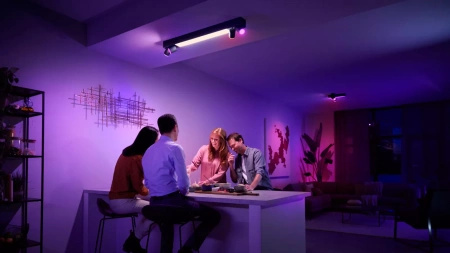 LED reflektorové stropní svítidlo 19,4 W 1630 lm IP20 bílé a barevné ambiance RGB + TW Black Smart SMART Zigbee Bluetooth Centris Philips HUE