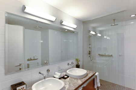 LED zářivka G13 T8 6,6W = 18W 800lm 4000lm neutrální bílá 190° 60cm LED TUBE EM Osram