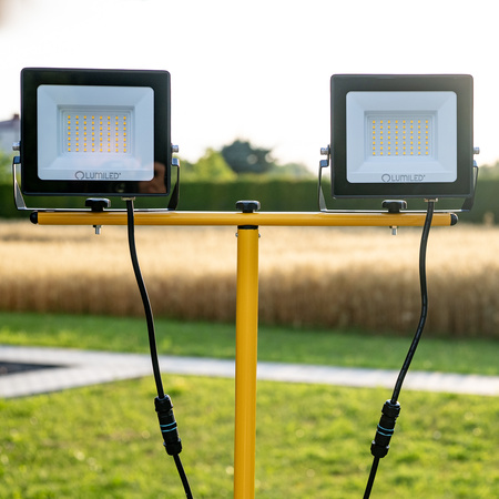 LED reflektor ZUNA2 Halogenová lampa 2x 50W 6500K na stojanu + kabel + hermetický konektor LUMILED