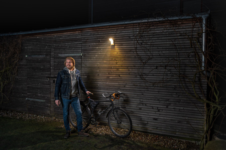 LED reflektor 8W 750lm 4000K IP55 šedý se senzorem pohybu a soumraku LEDVANCE Pro Spot Endura