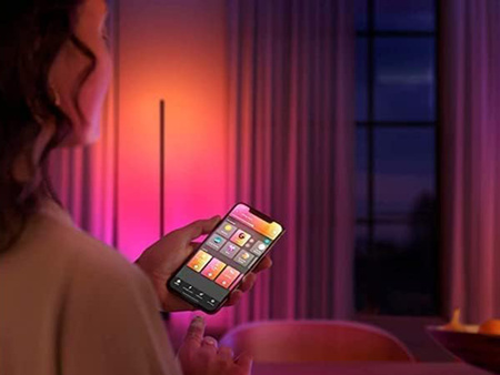 Stolní lampa SIGNE GRADIENT LED White EU/UK 11,8W CCT RGB PHILIPS HUE Bluetooth Zigbee