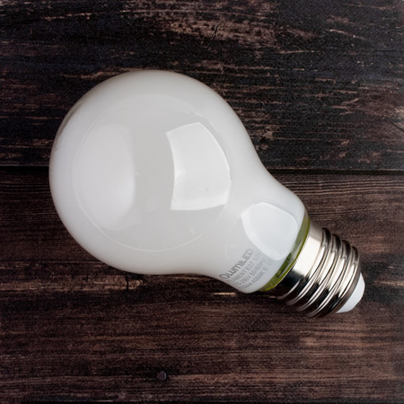 Žárovka LED E27, A60 8W = 75W 1055lm 3000K Teplá bílá 360° Mléčná Filament LUMILED