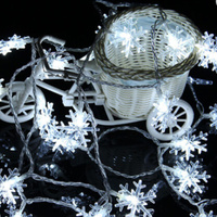 LED sněhové vločky řetěz 10xLED 2m 6500K Vánoční LVT